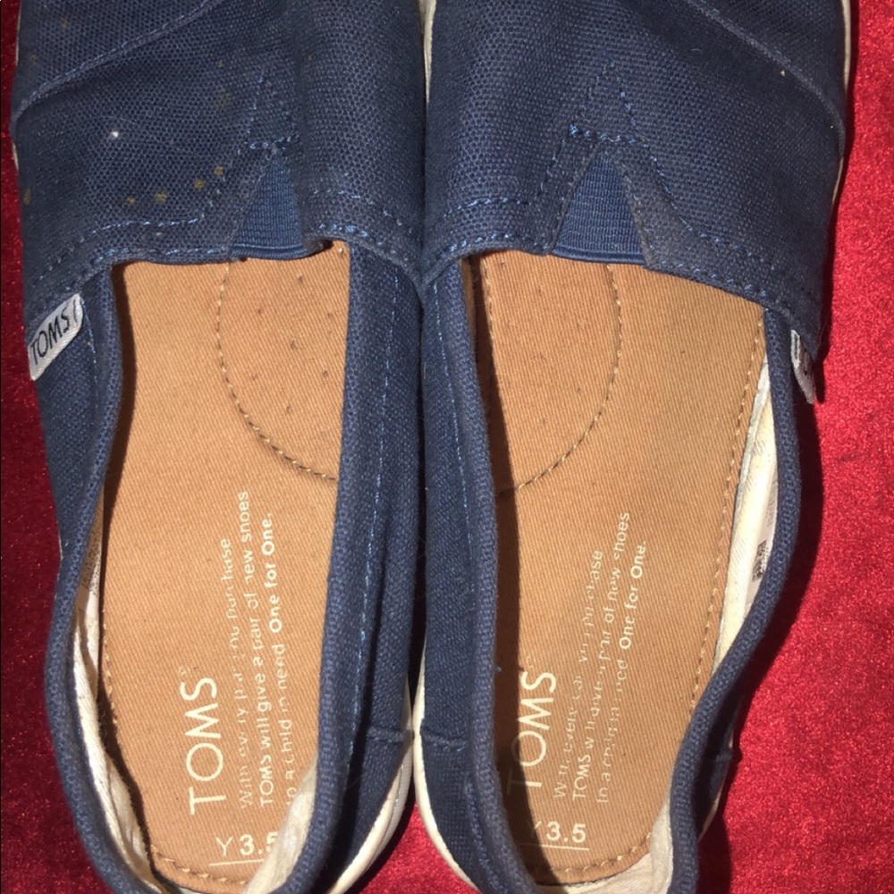 Toms